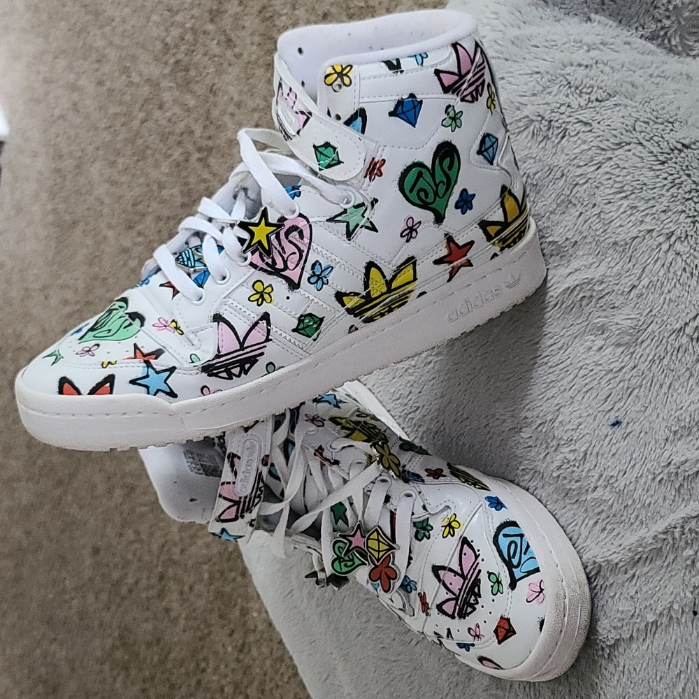 ADIDAS SHOES - Picture 8 of 8